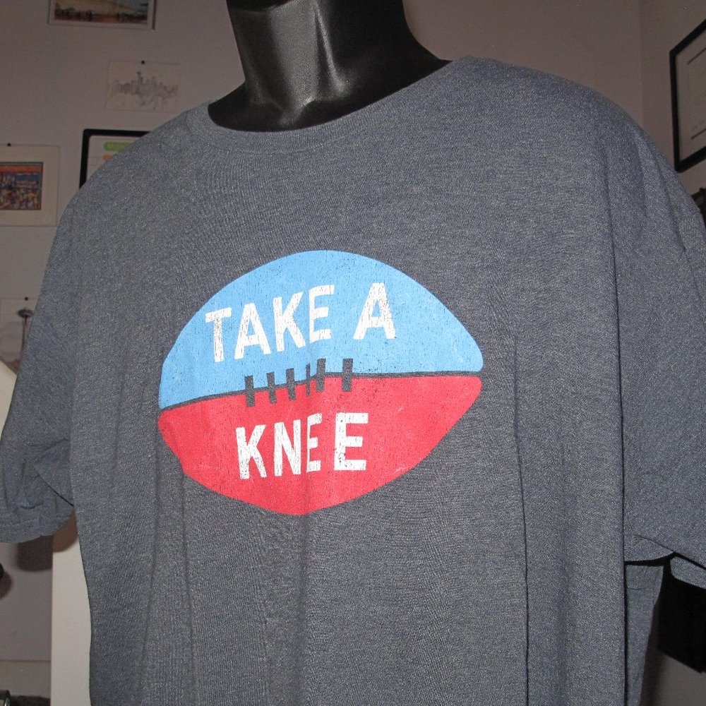 Mens 2XL Take a Knee Graphic T-Shirt